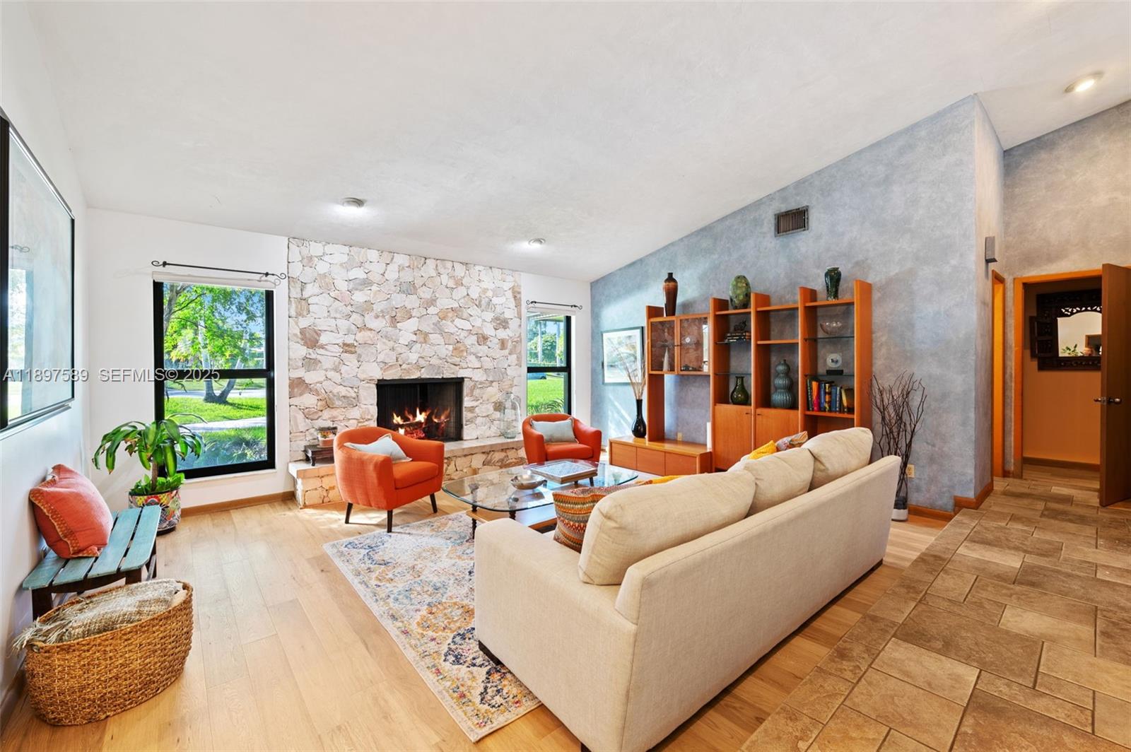 PINE BAY ESTATES SOUTH - Residential