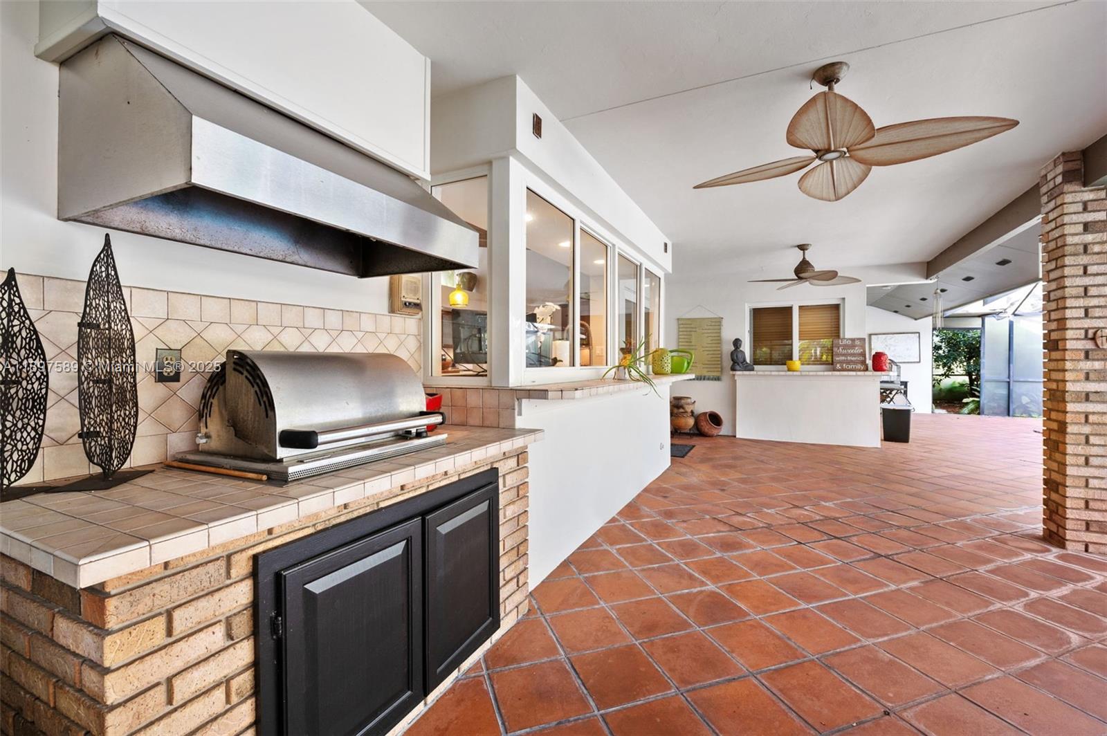 PINE BAY ESTATES SOUTH - Residential