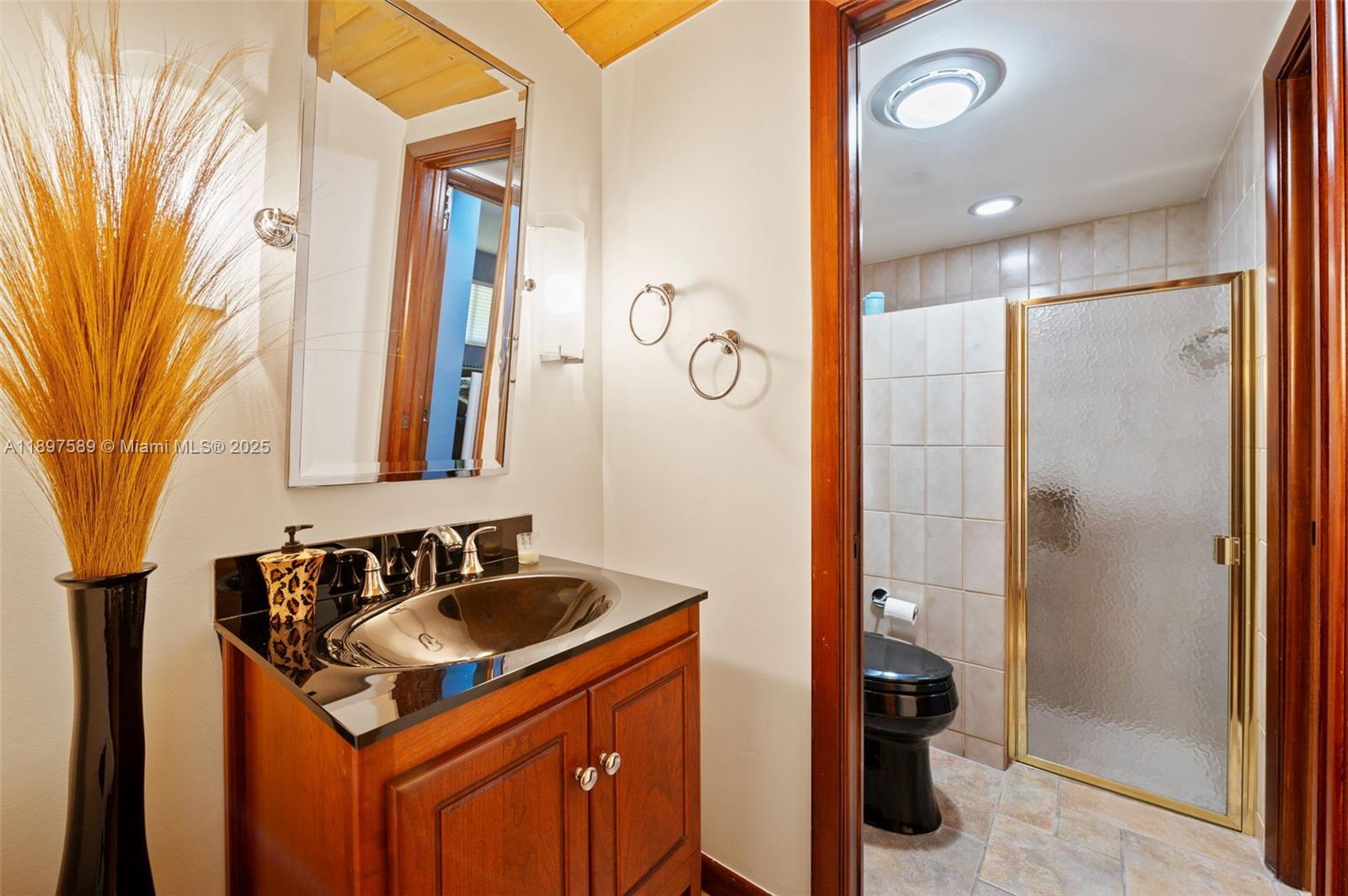 PINE BAY ESTATES SOUTH - Residential