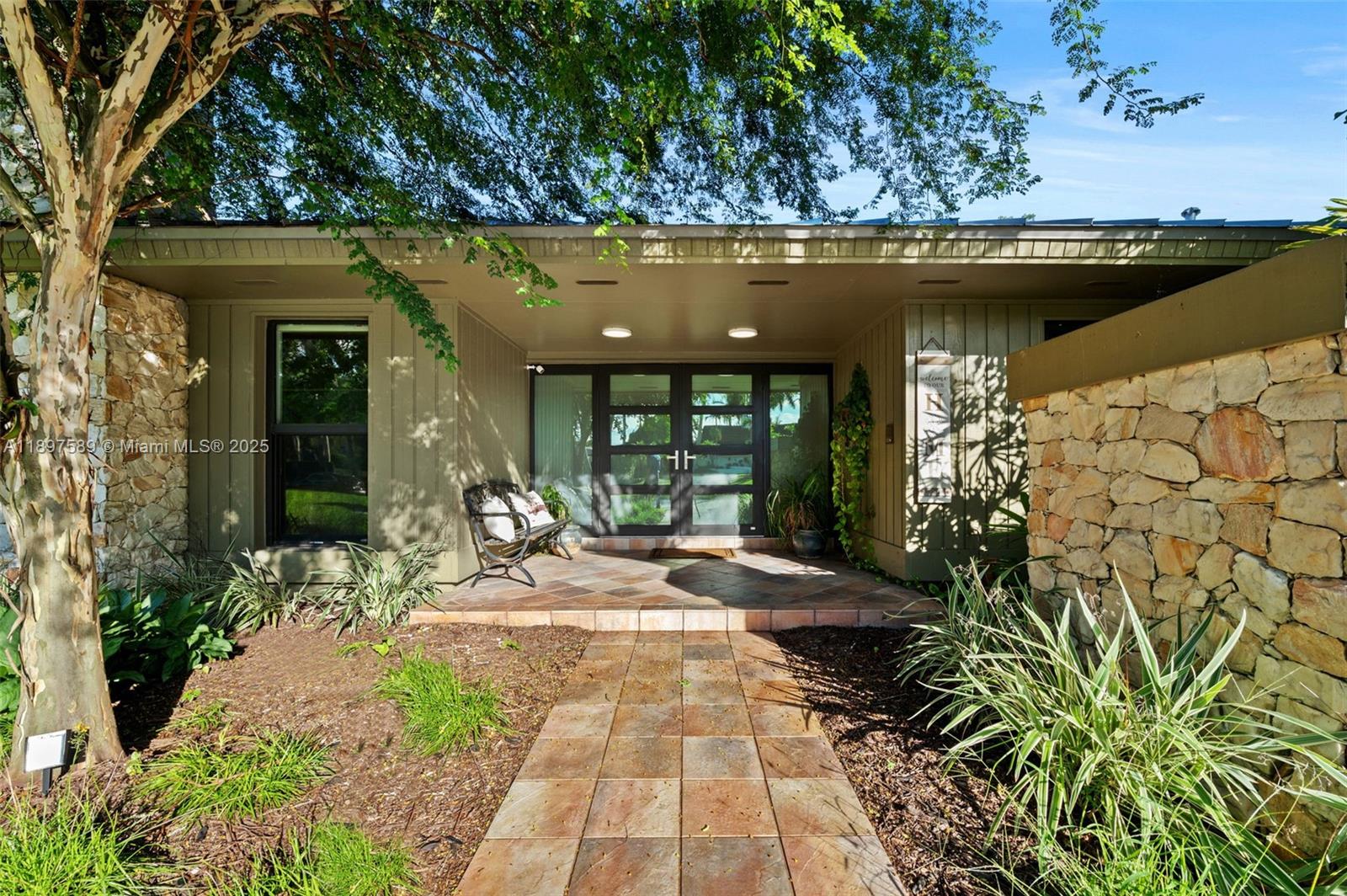 PINE BAY ESTATES SOUTH - Residential