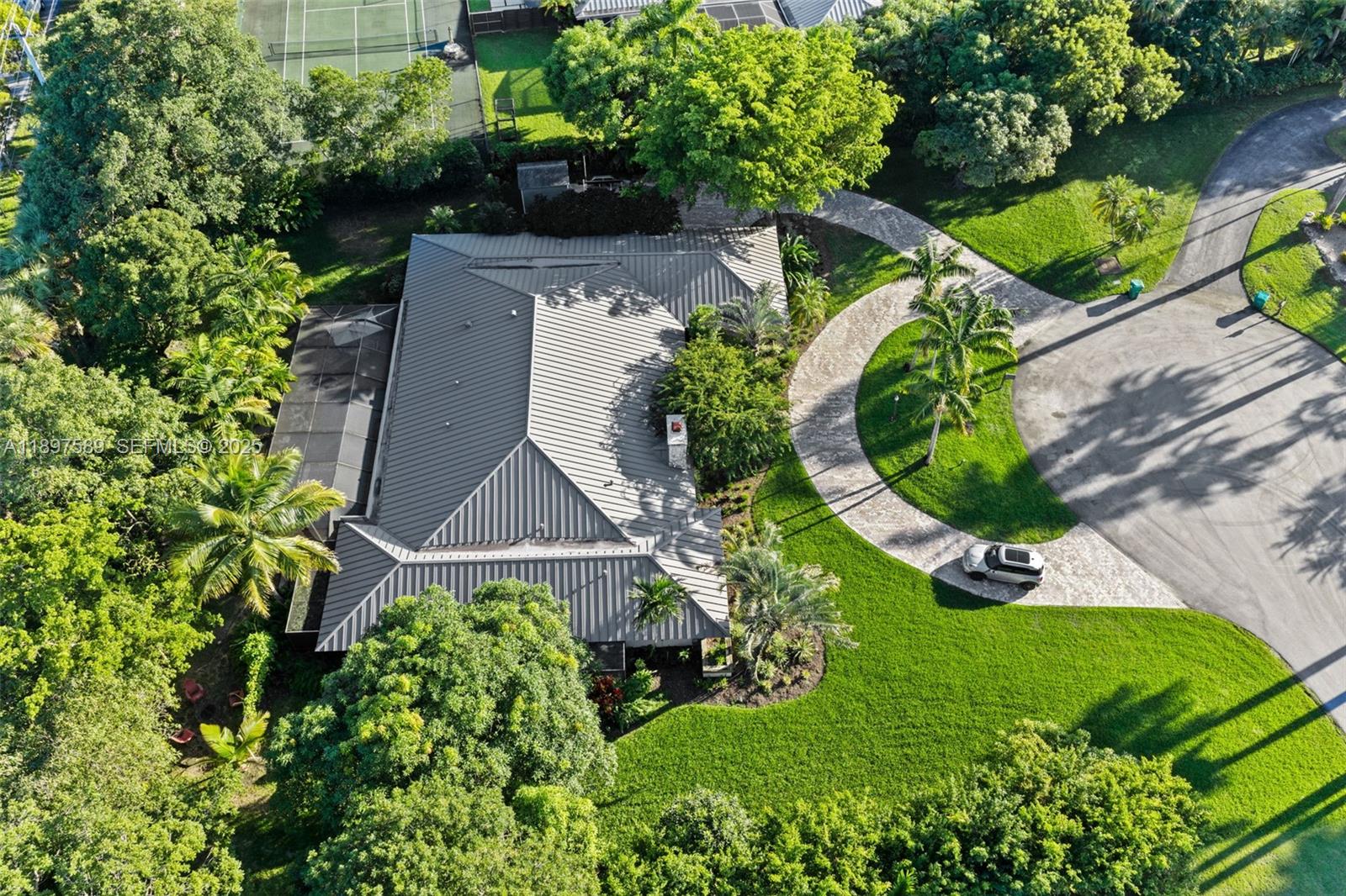 PINE BAY ESTATES SOUTH - Residential