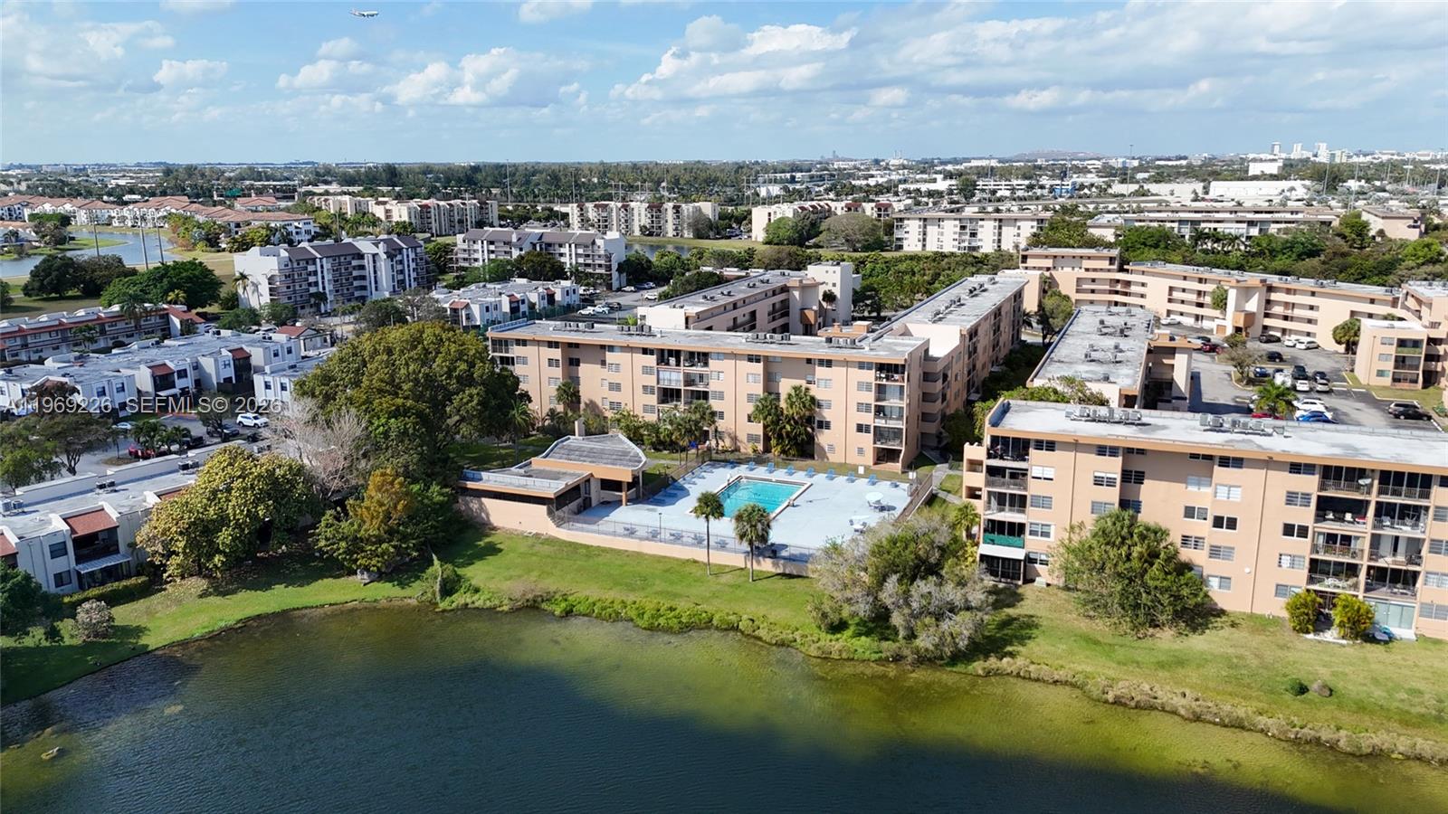 PINESIDE NO 2 CONDO - Residential