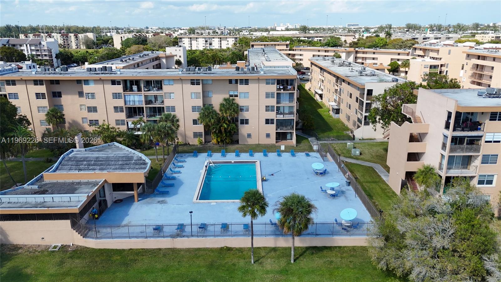 PINESIDE NO 2 CONDO - Residential