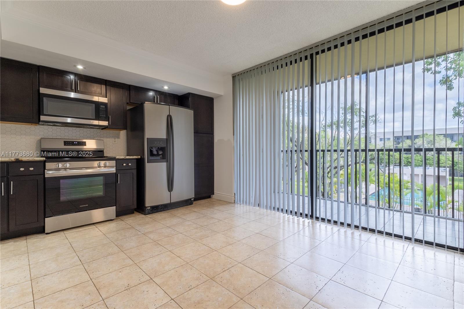 8420 Sw 133rd Ave Rd 312, Miami, Broward County, Florida - 3 Bedrooms  
2 Bathrooms - 