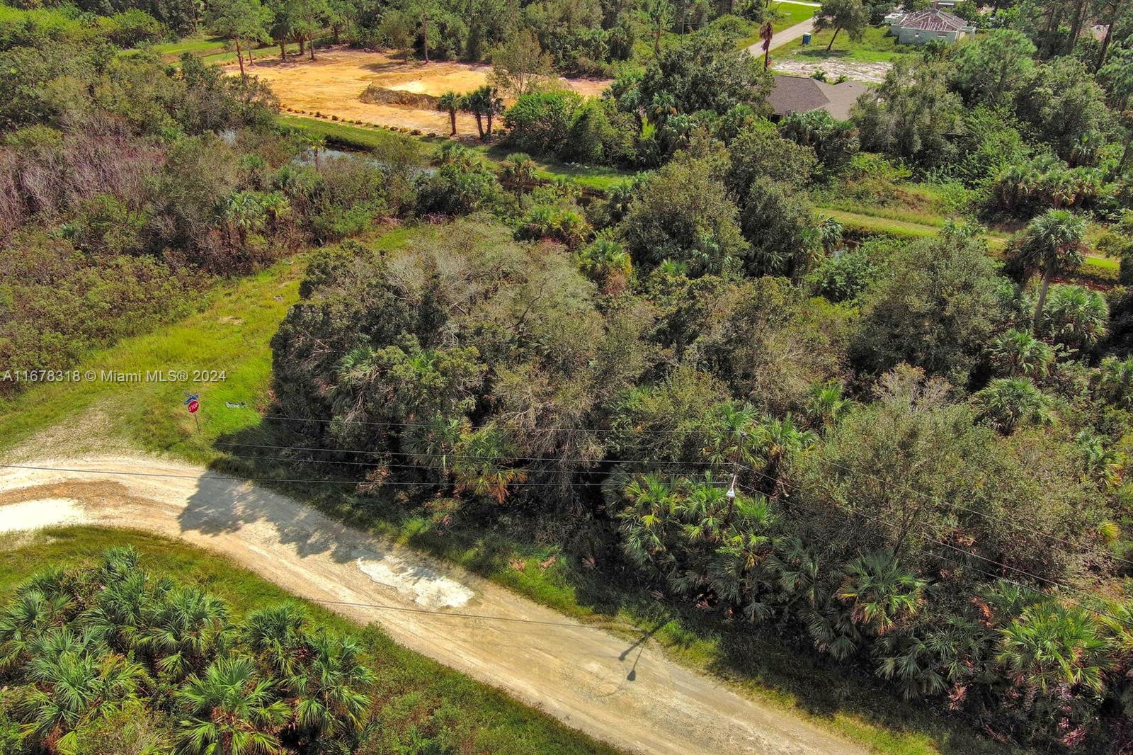 LEHIGH ACRES - Land