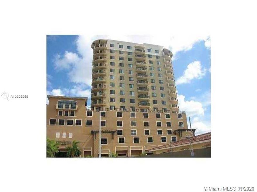 Spectacular condominium at Keystone Park. This beautiful unit features 2/2 with porcelain tile throughout, SS appliances, and granite countertops. Corner unit with spectacular views of Miami. Amenities include pool, gym, & unit also comes with 2 parking spaces. Easy to show, call listing agent!