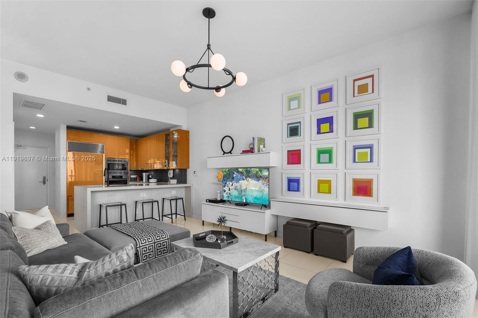 6799 Collins Ave 407