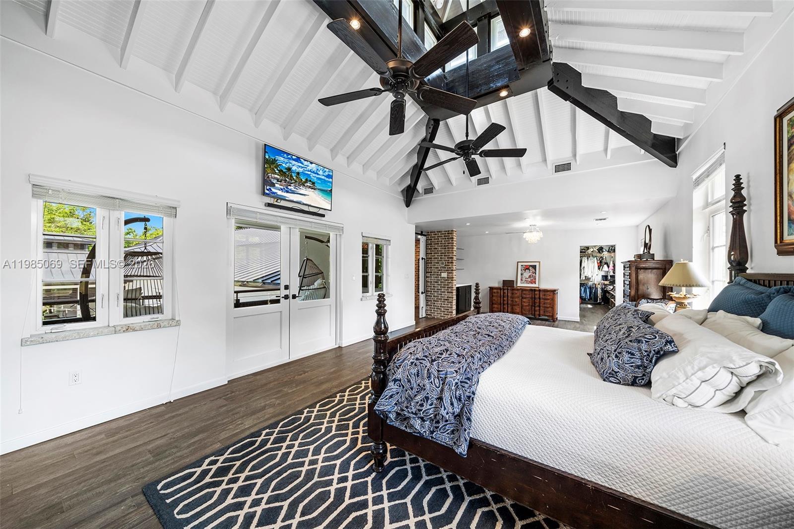 MARTIN BROS LUDLAM ACRES - Residential