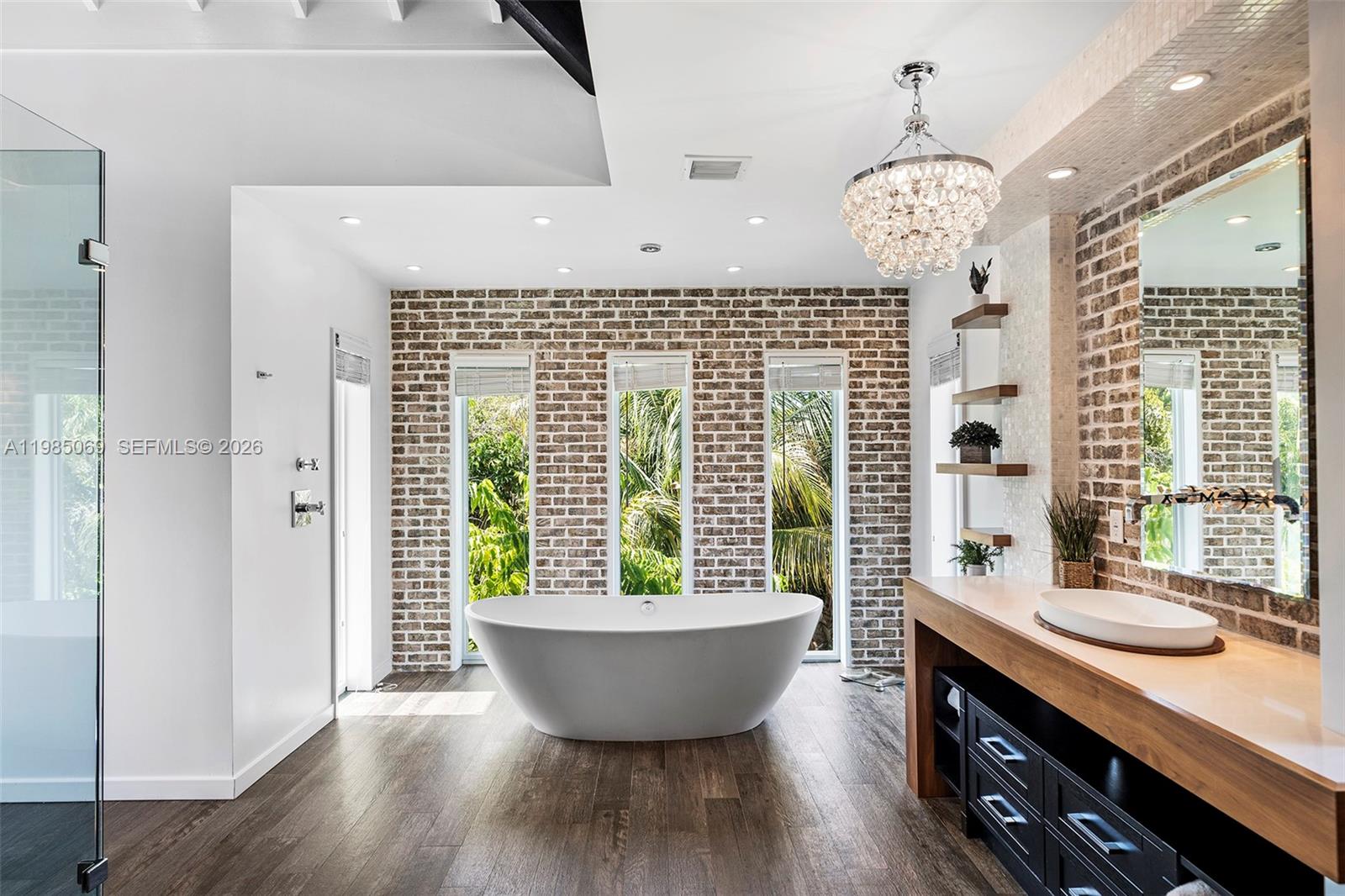 MARTIN BROS LUDLAM ACRES - Residential