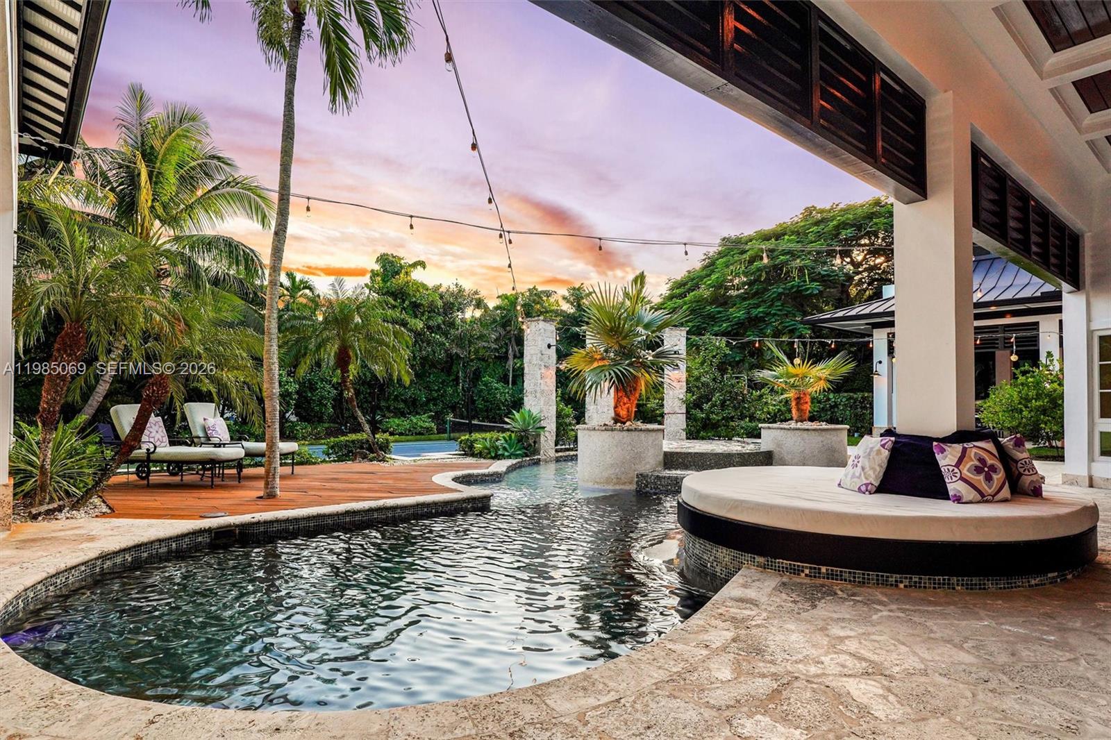 MARTIN BROS LUDLAM ACRES - Residential