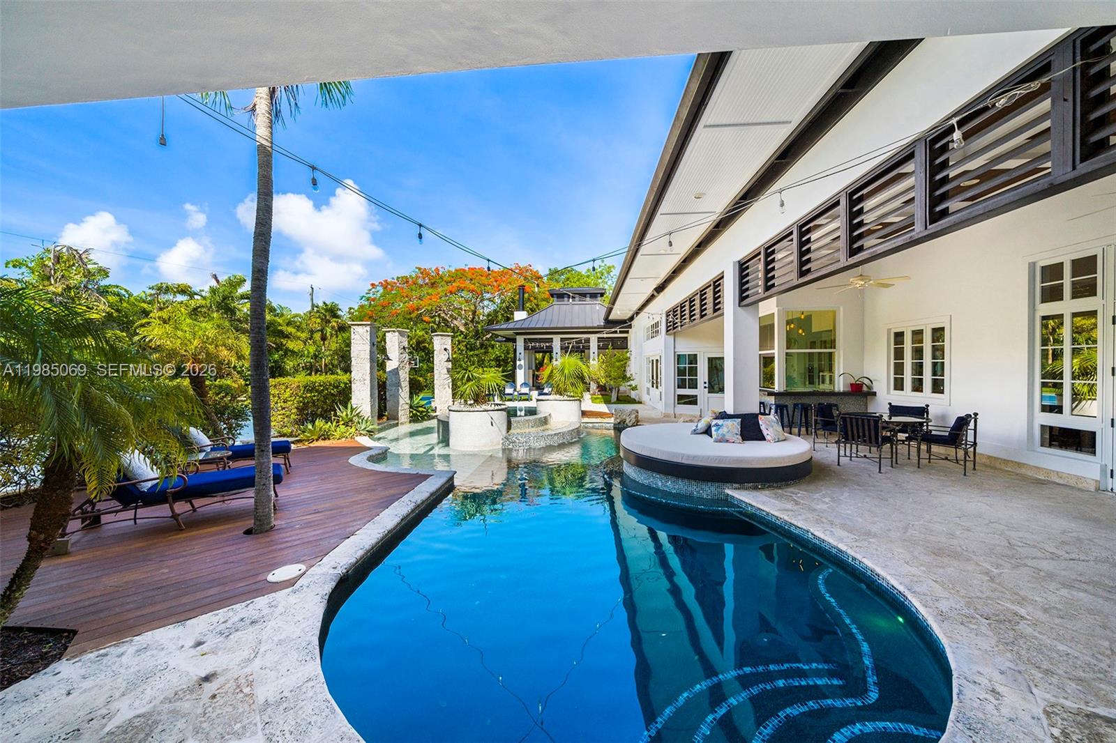 MARTIN BROS LUDLAM ACRES - Residential