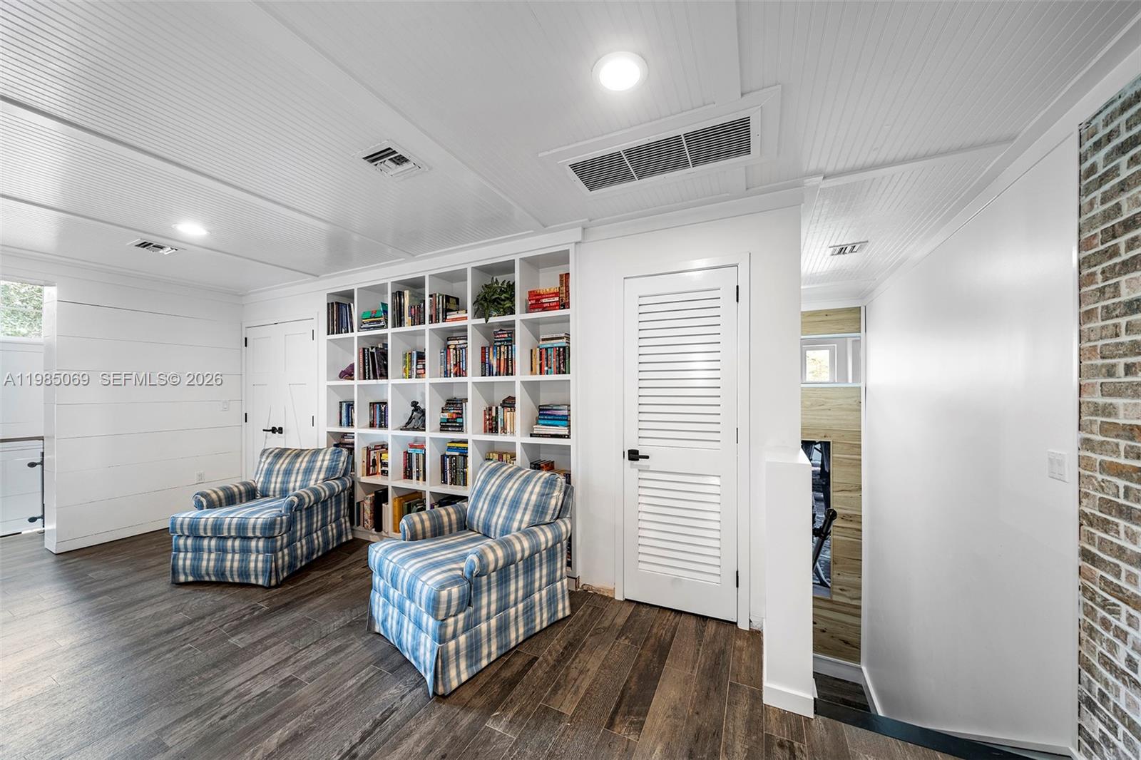 MARTIN BROS LUDLAM ACRES - Residential