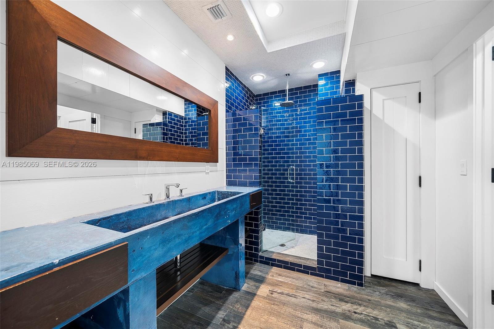 MARTIN BROS LUDLAM ACRES - Residential