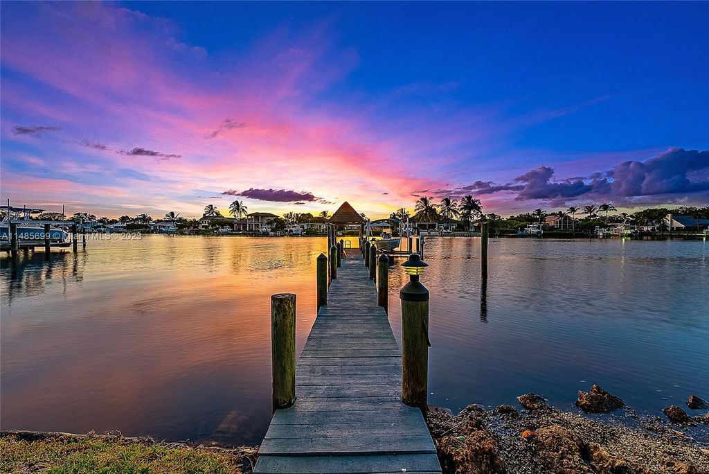 Photo of 18781 River Ridge Road, Jupiter, FL 33469 (MLS # A11485699)