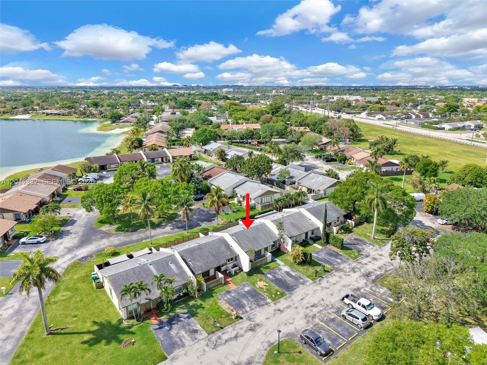 DEVON-AIRE VILLAS SEC 6 - Residential