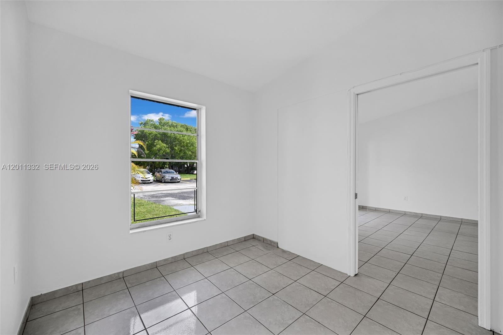DEVON-AIRE VILLAS SEC 6 - Residential