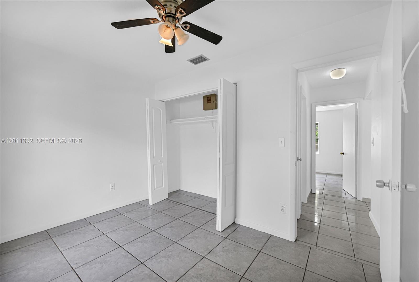 DEVON-AIRE VILLAS SEC 6 - Residential