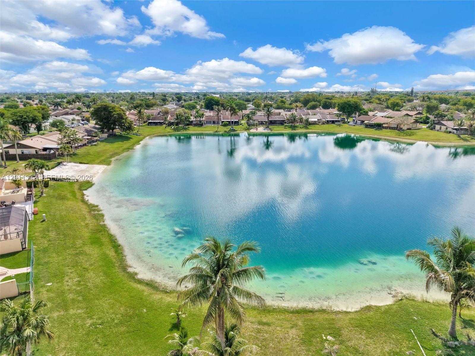 DEVON-AIRE VILLAS SEC 6 - Residential