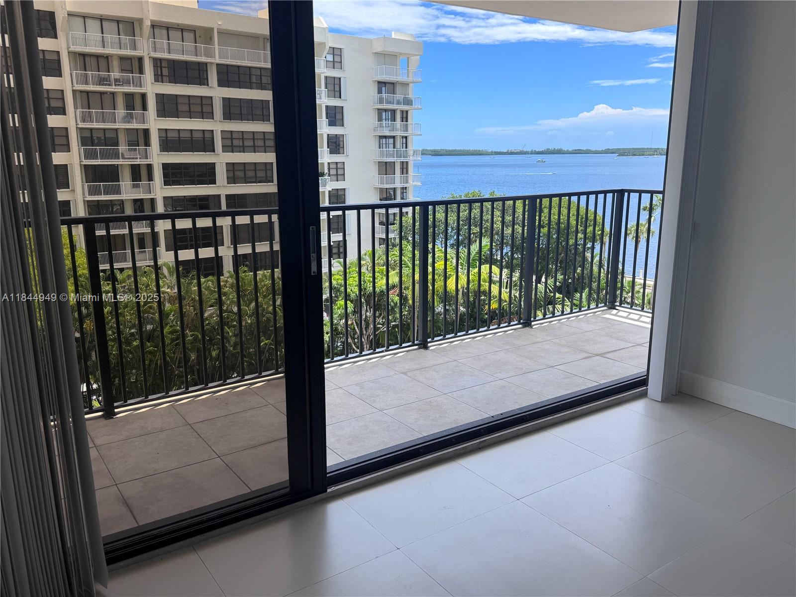 1450 Brickell Bay Dr 604