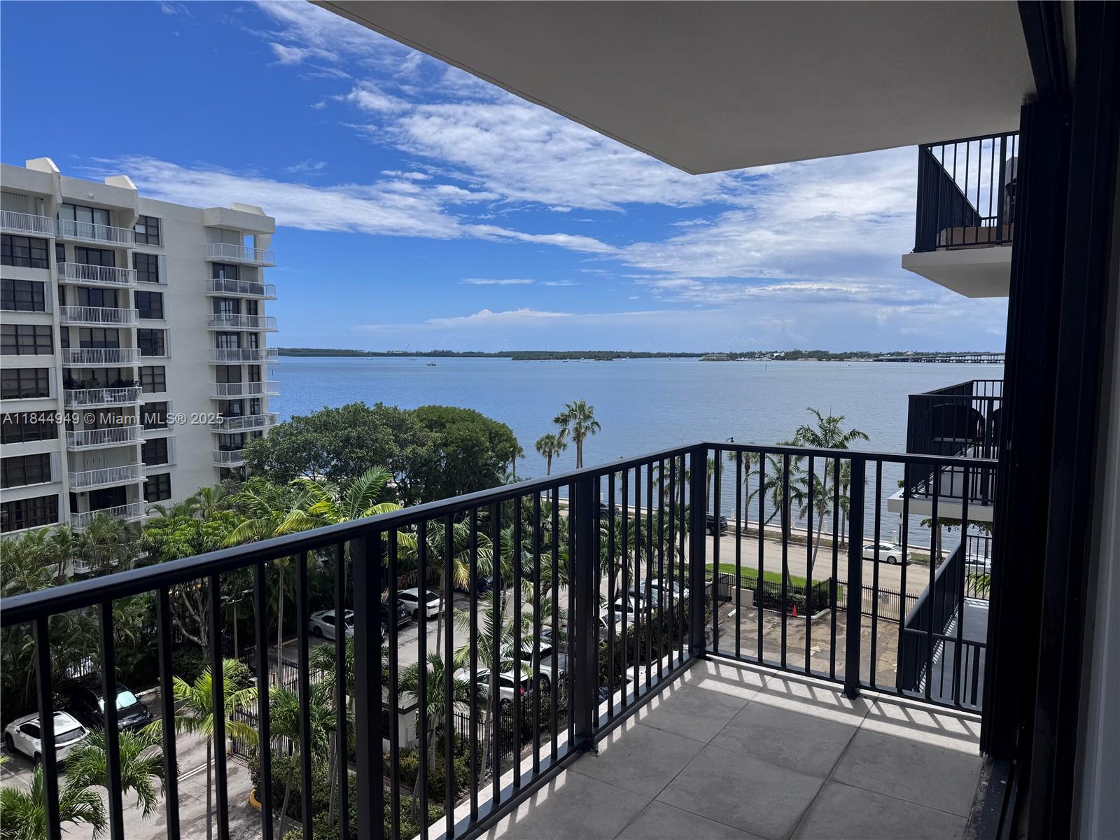 Stunning views from this 2 bedrooms 2 baths condo in the vibrant Brickell area.Recently remodeled with porcelain floors, updated bathrooms and ample closet space, right off the Brickell Financial District.. Enjoy breathtaking Sunrise and Moonrises over the bay directly from your balcony ! conveniently located off the busy area, yet close to everything Brickell has to offer. Trendy cafes, exquisite restaurants, Brickell City Center shopping and much more. Easy access to major highways, metro mover and downtown. The building offers 24-hour security + front desk and amenities includes 2 tennis courts, swimming pool, gym, jacuzzi, BBQ area, kids playroom, guest parking and EV charging stations. easy to show