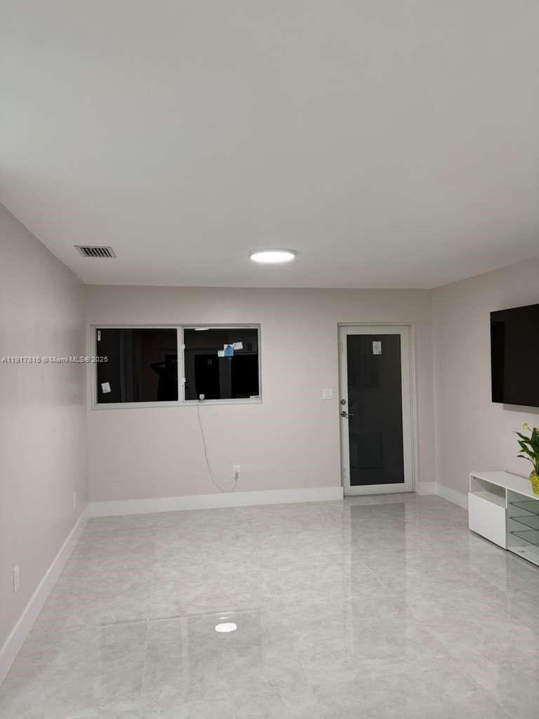 DRIFTWOOD ESTATES NO 5 - Residential Lease