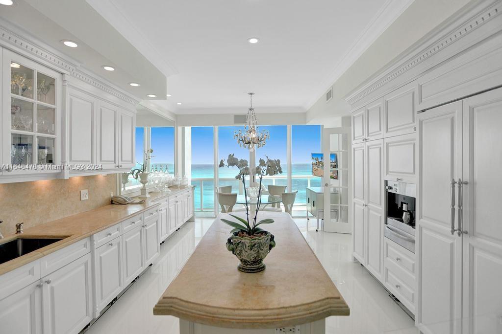 THE PALACE AT BAL HARBOUR - Residential