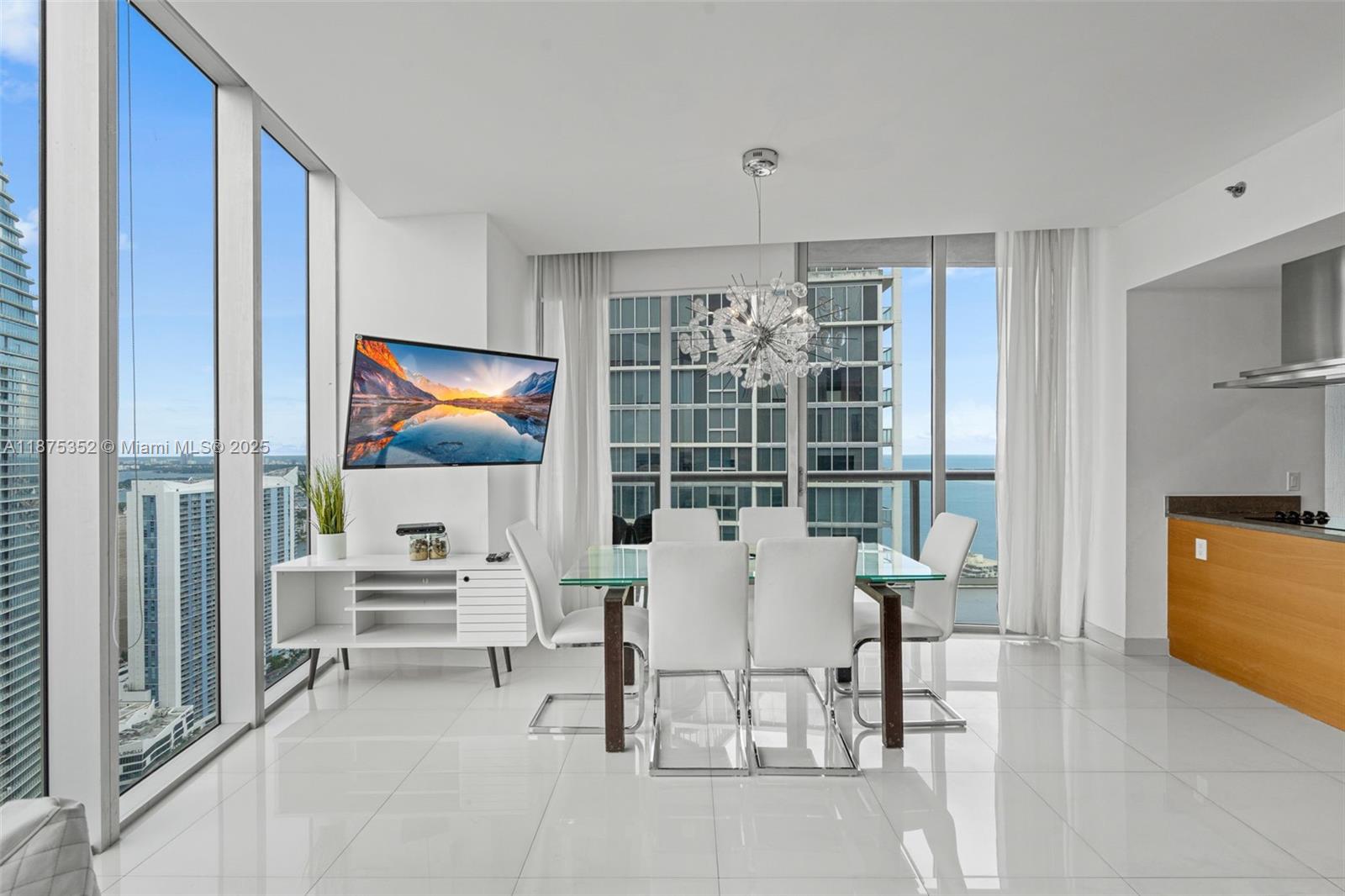 ICON BRICKELL CONDO NO 3 - Residential