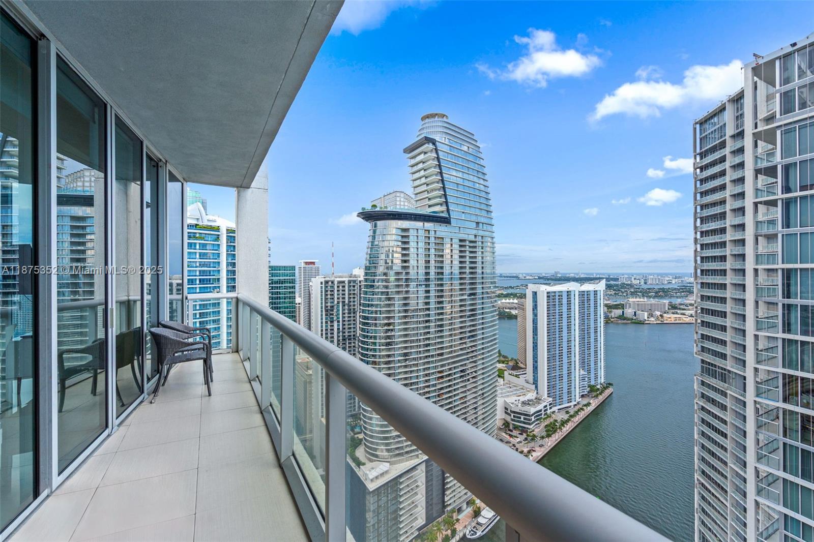 ICON BRICKELL CONDO NO 3 - Residential