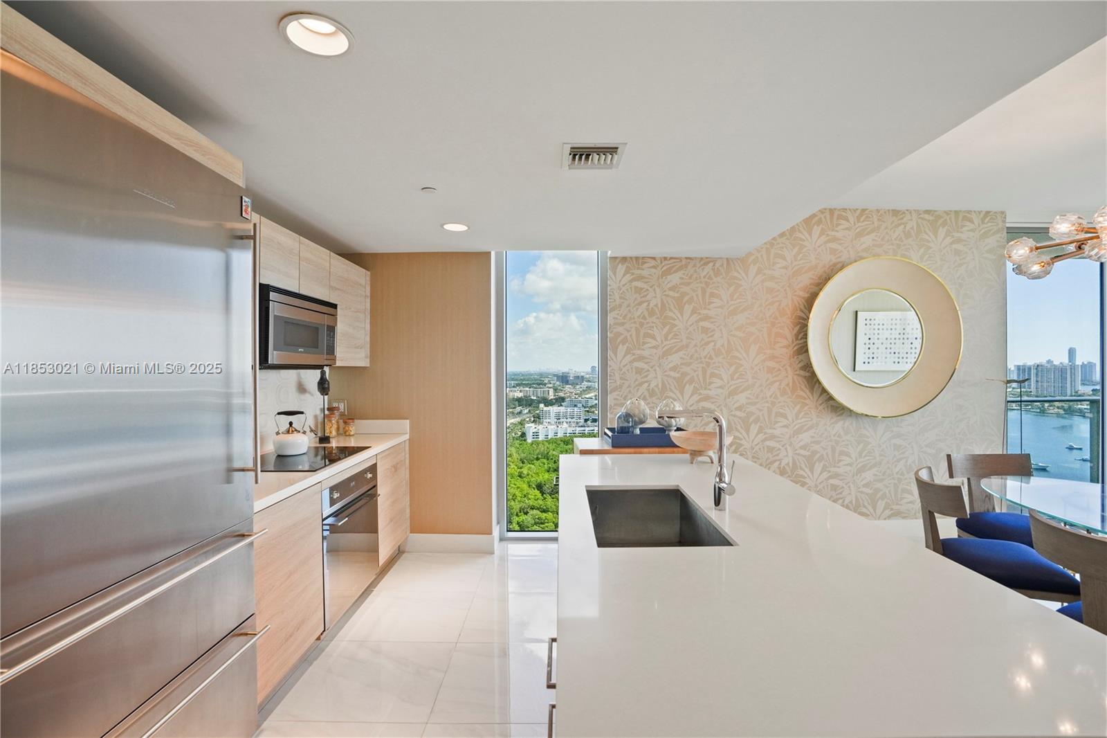 THE HARBOUR SOUTH CONDO - Residential Lease