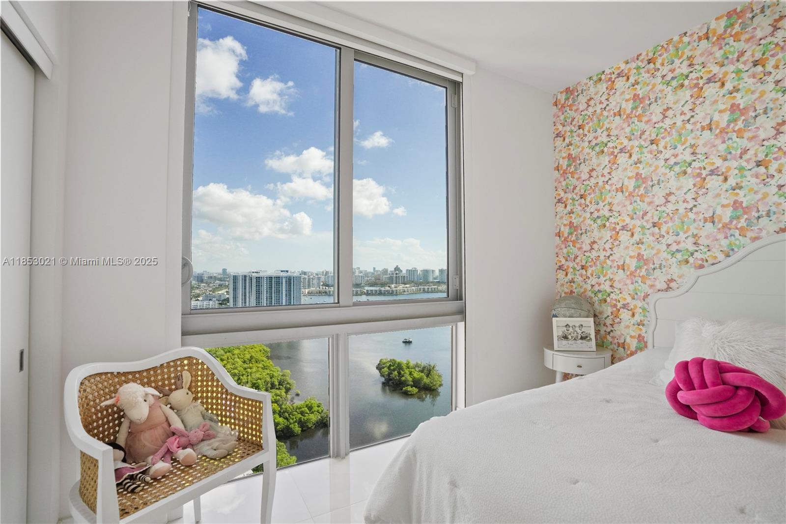THE HARBOUR SOUTH CONDO - Residential Lease