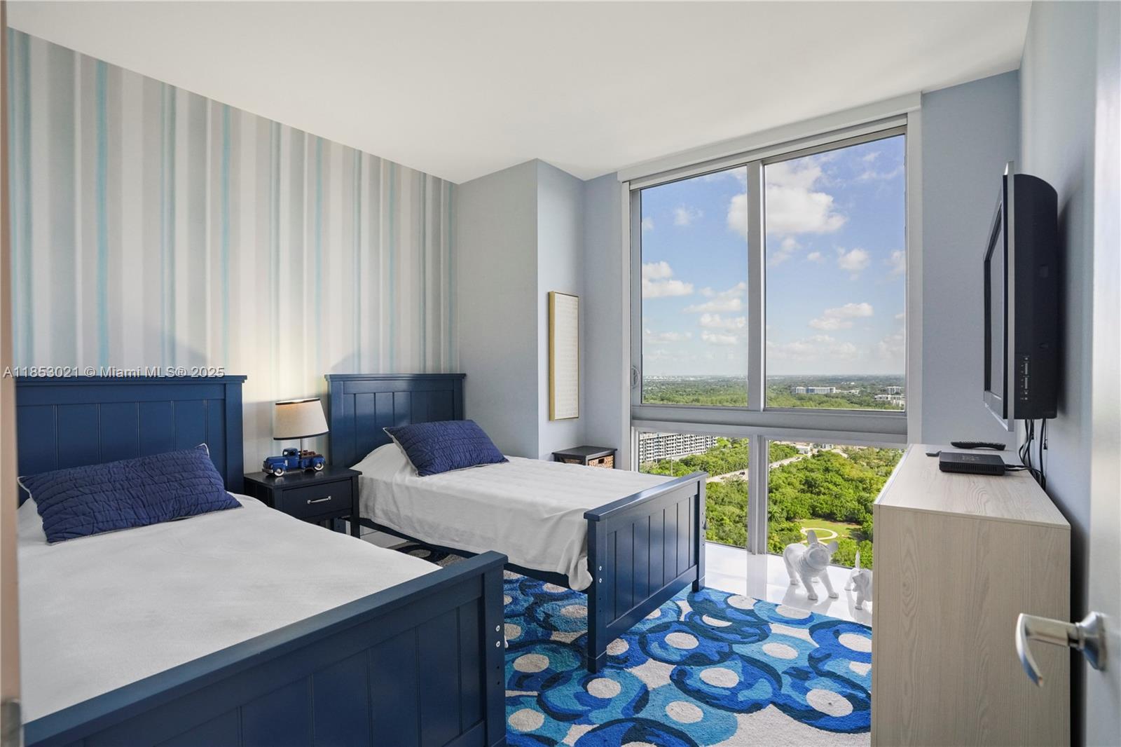 THE HARBOUR SOUTH CONDO - Residential Lease