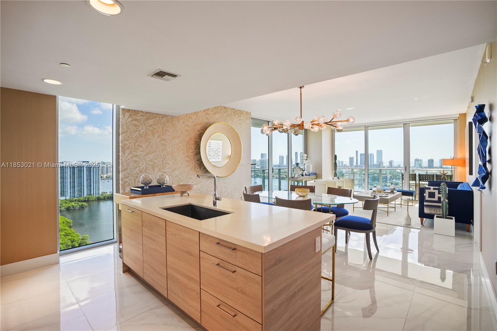THE HARBOUR SOUTH CONDO - Residential Lease