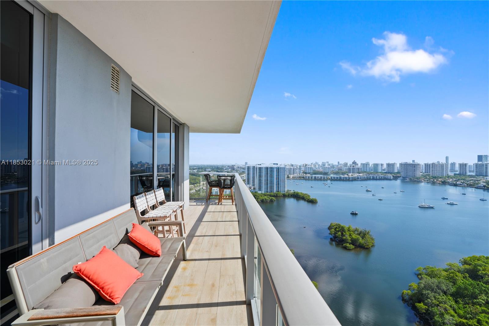 THE HARBOUR SOUTH CONDO - Residential Lease
