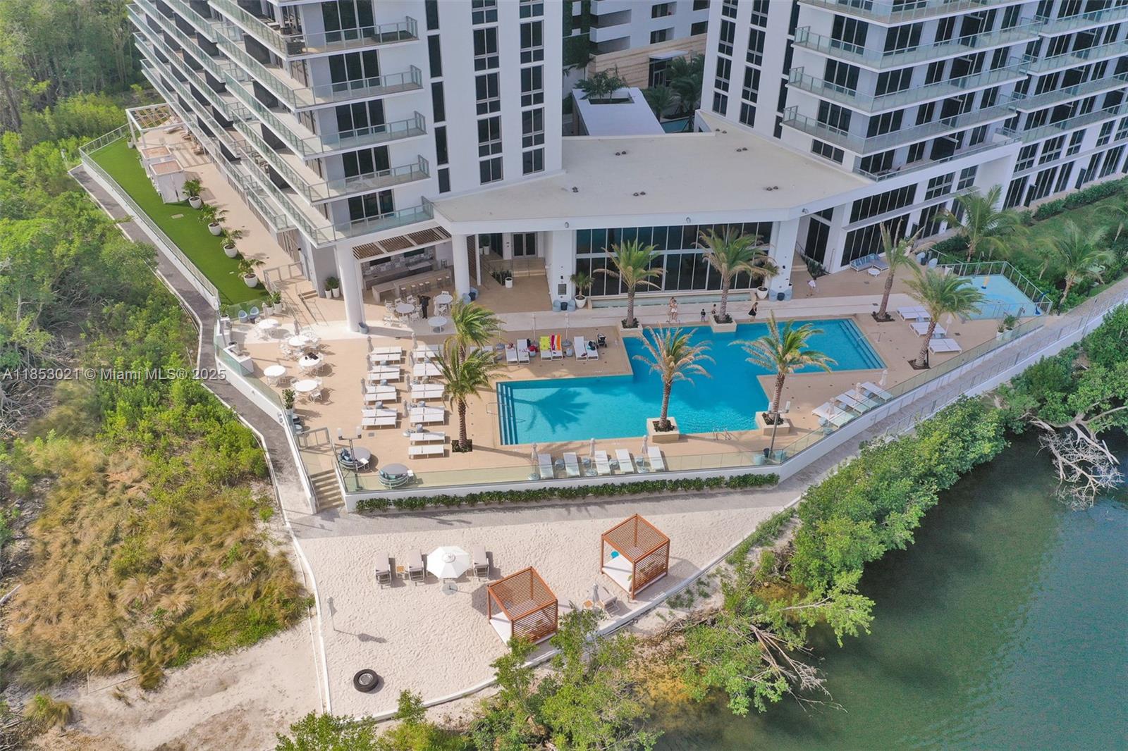 THE HARBOUR SOUTH CONDO - Residential Lease