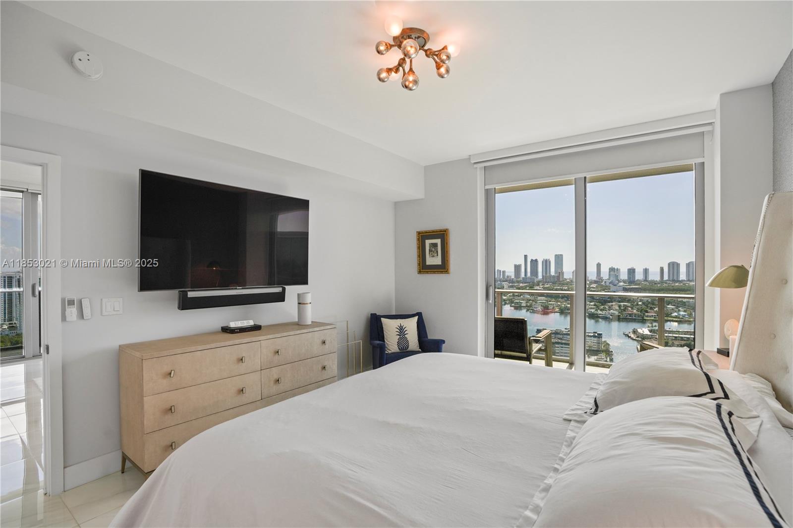 THE HARBOUR SOUTH CONDO - Residential Lease