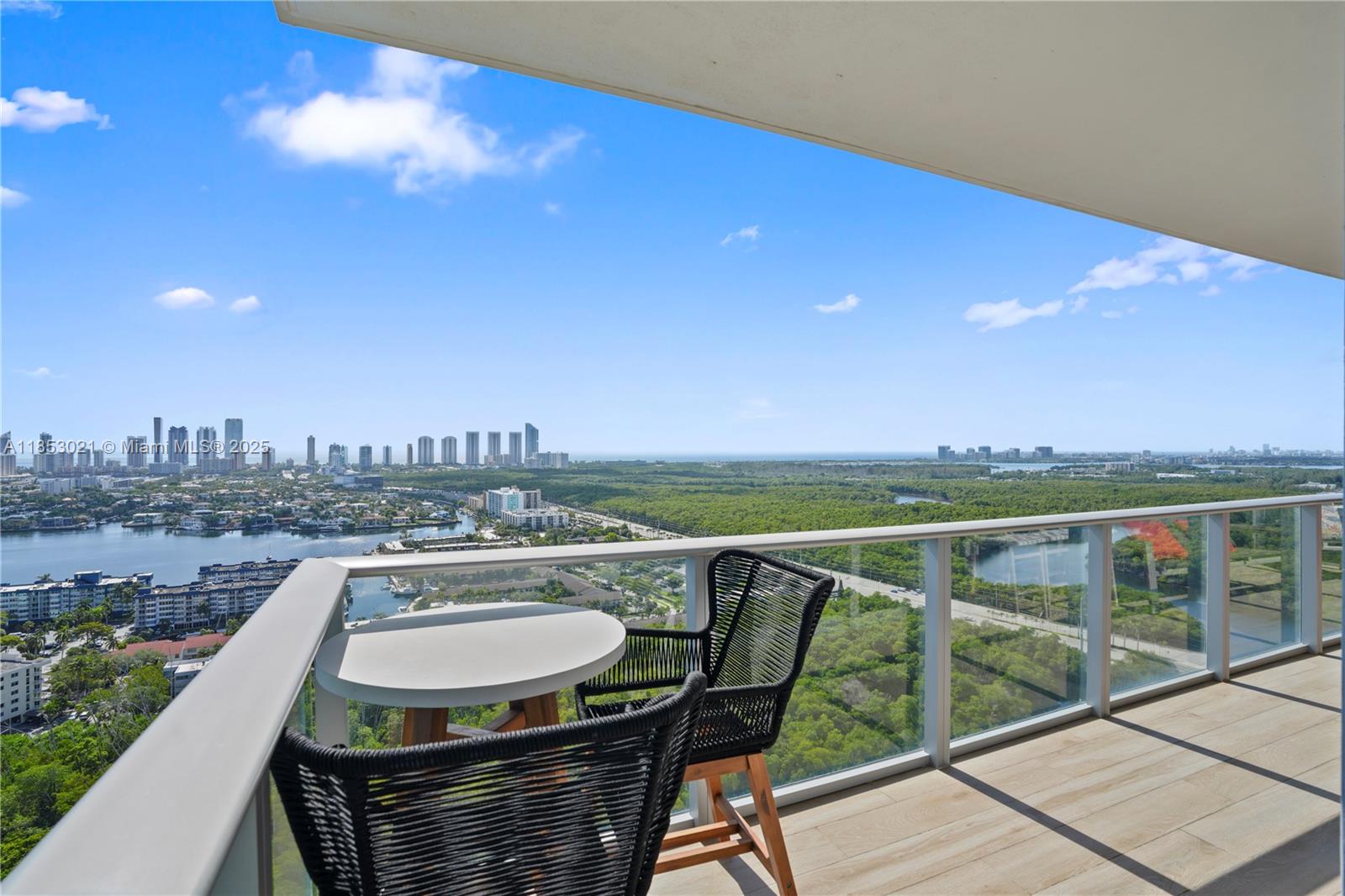 THE HARBOUR SOUTH CONDO - Residential Lease