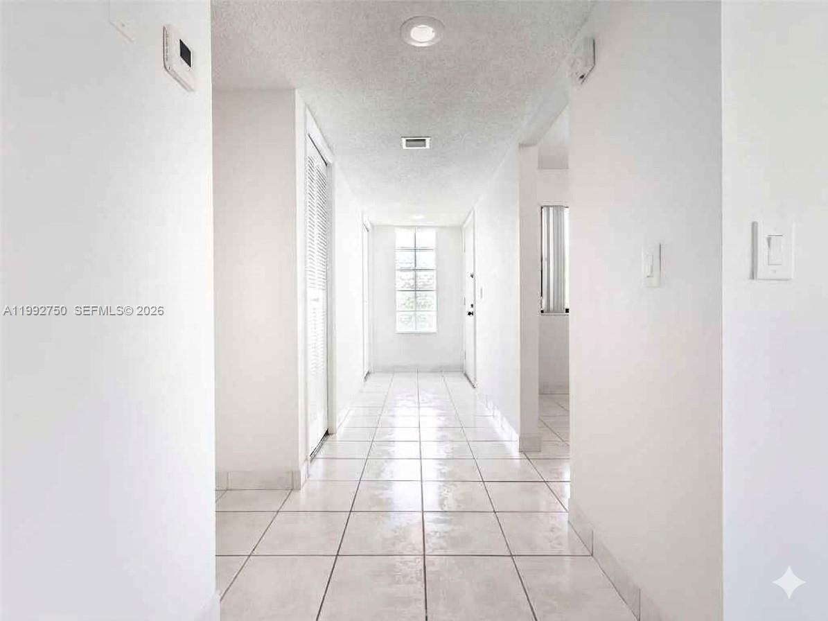 RACQUET CLUB APTS AT BONA - Residential Lease