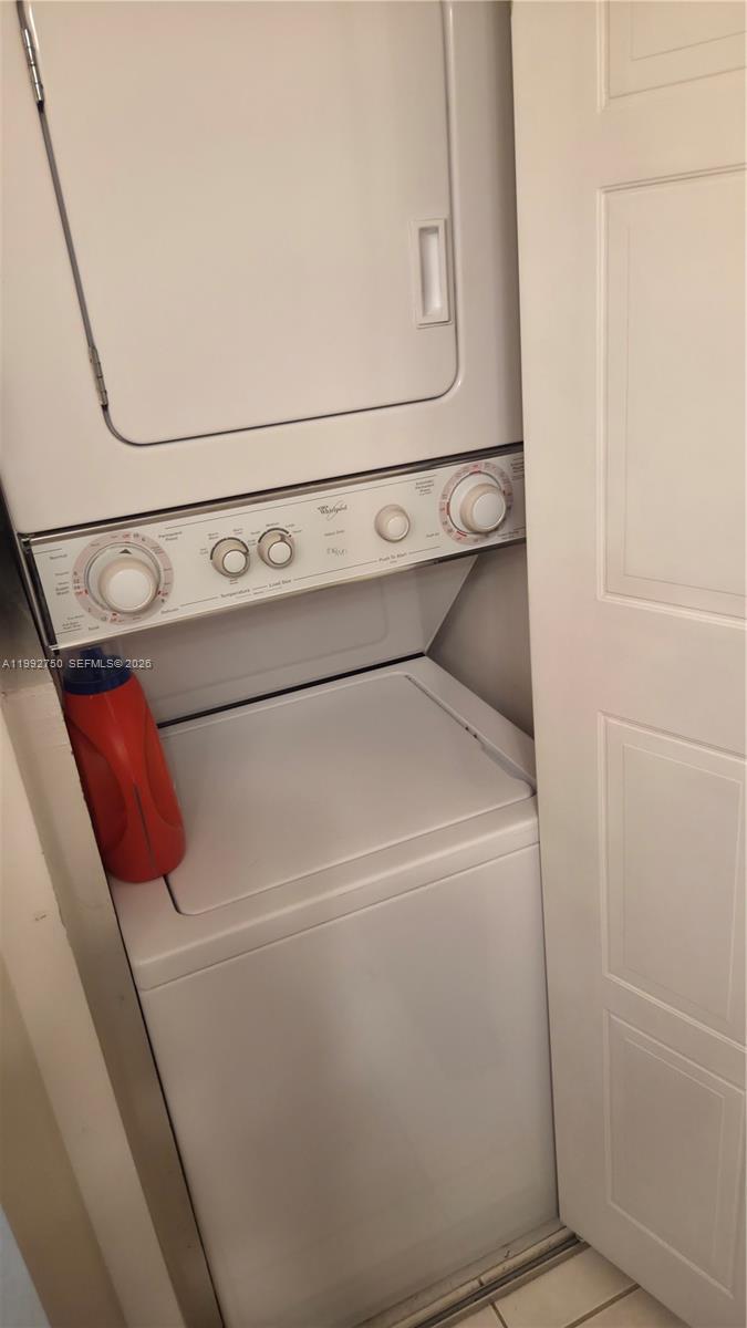 RACQUET CLUB APTS AT BONA - Residential Lease
