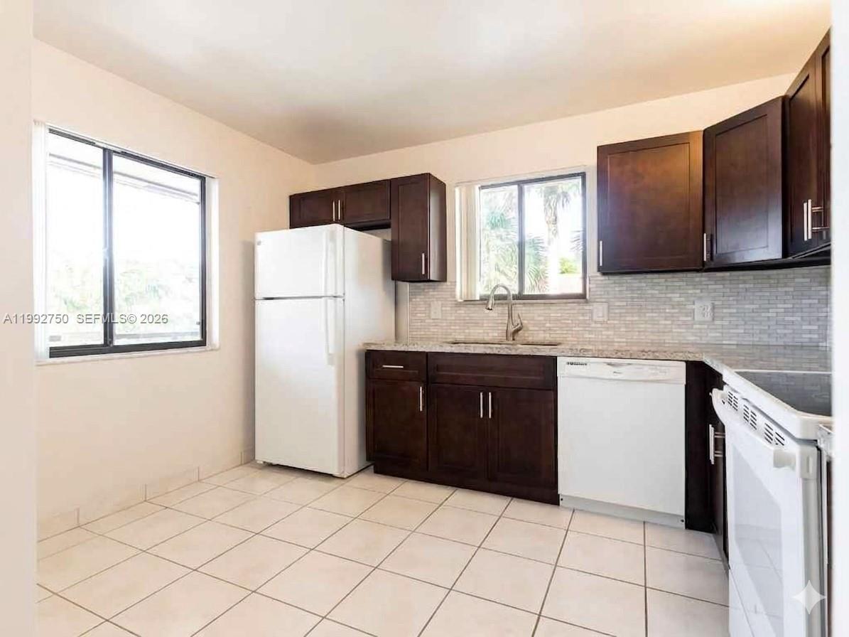 RACQUET CLUB APTS AT BONA - Residential Lease
