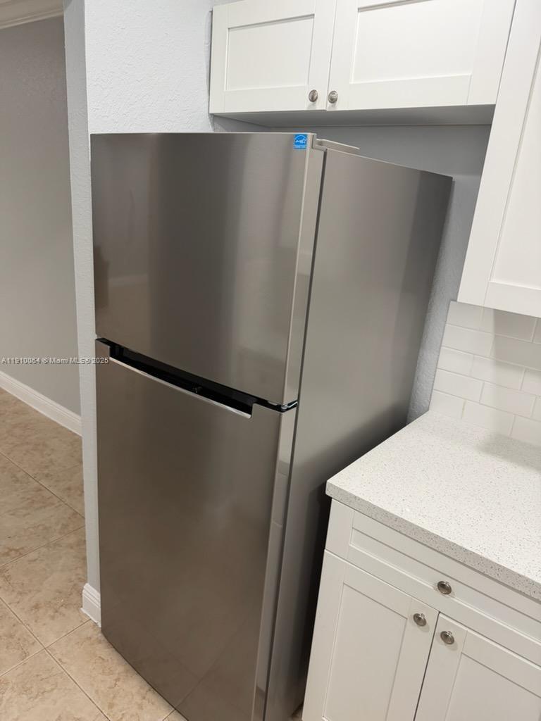 CAMBRIDGE CONDO - Residential