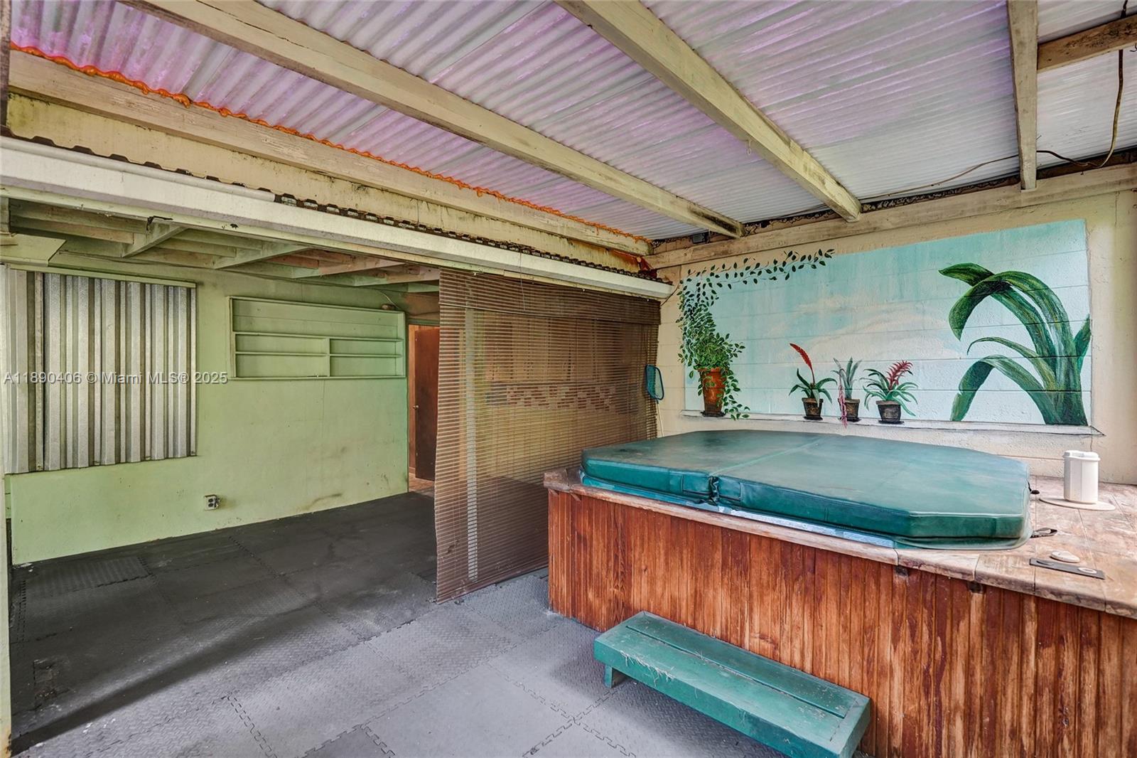 PLANTATION - Residential