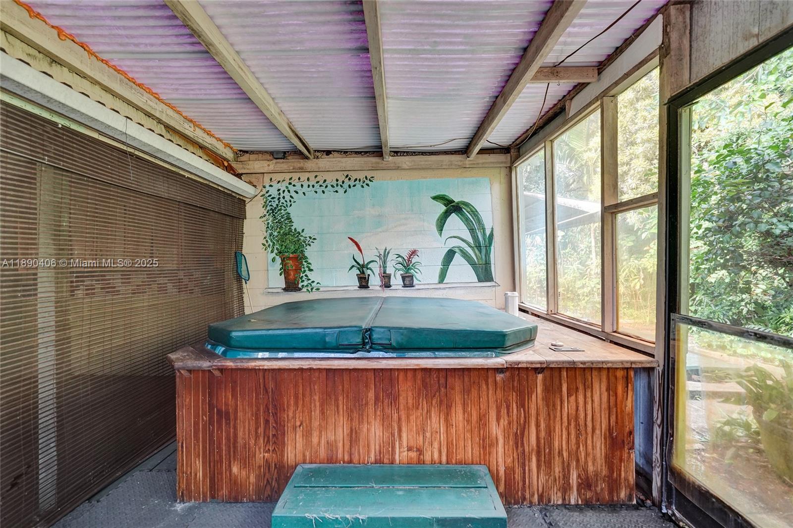 PLANTATION - Residential