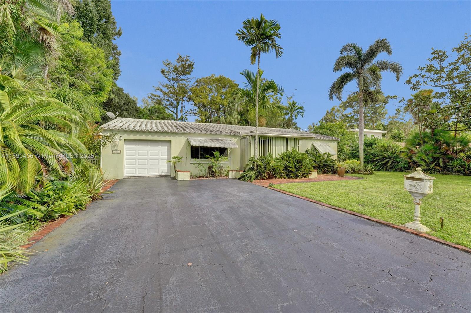 PLANTATION - Residential