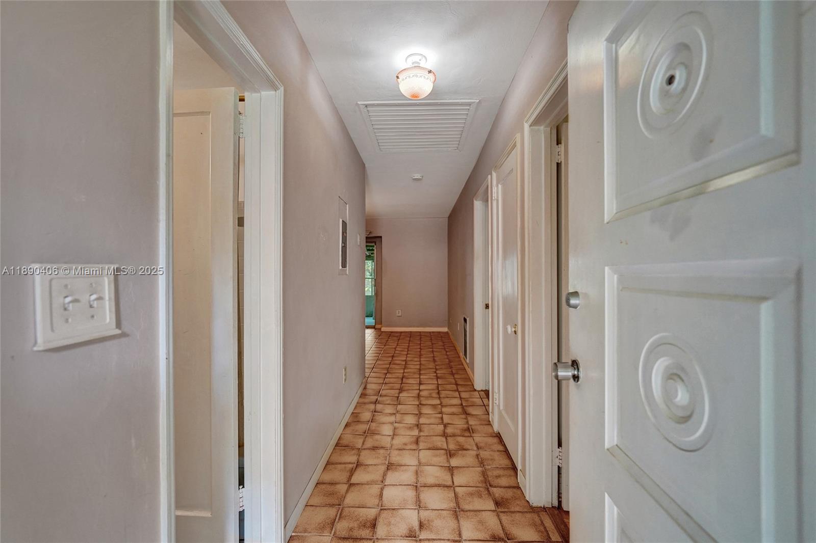 PLANTATION - Residential