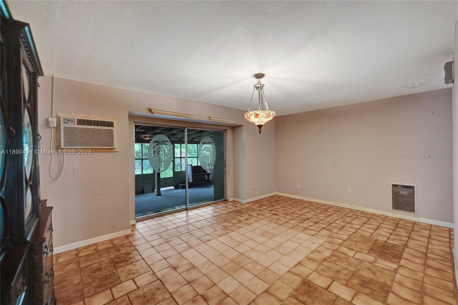 PLANTATION - Residential