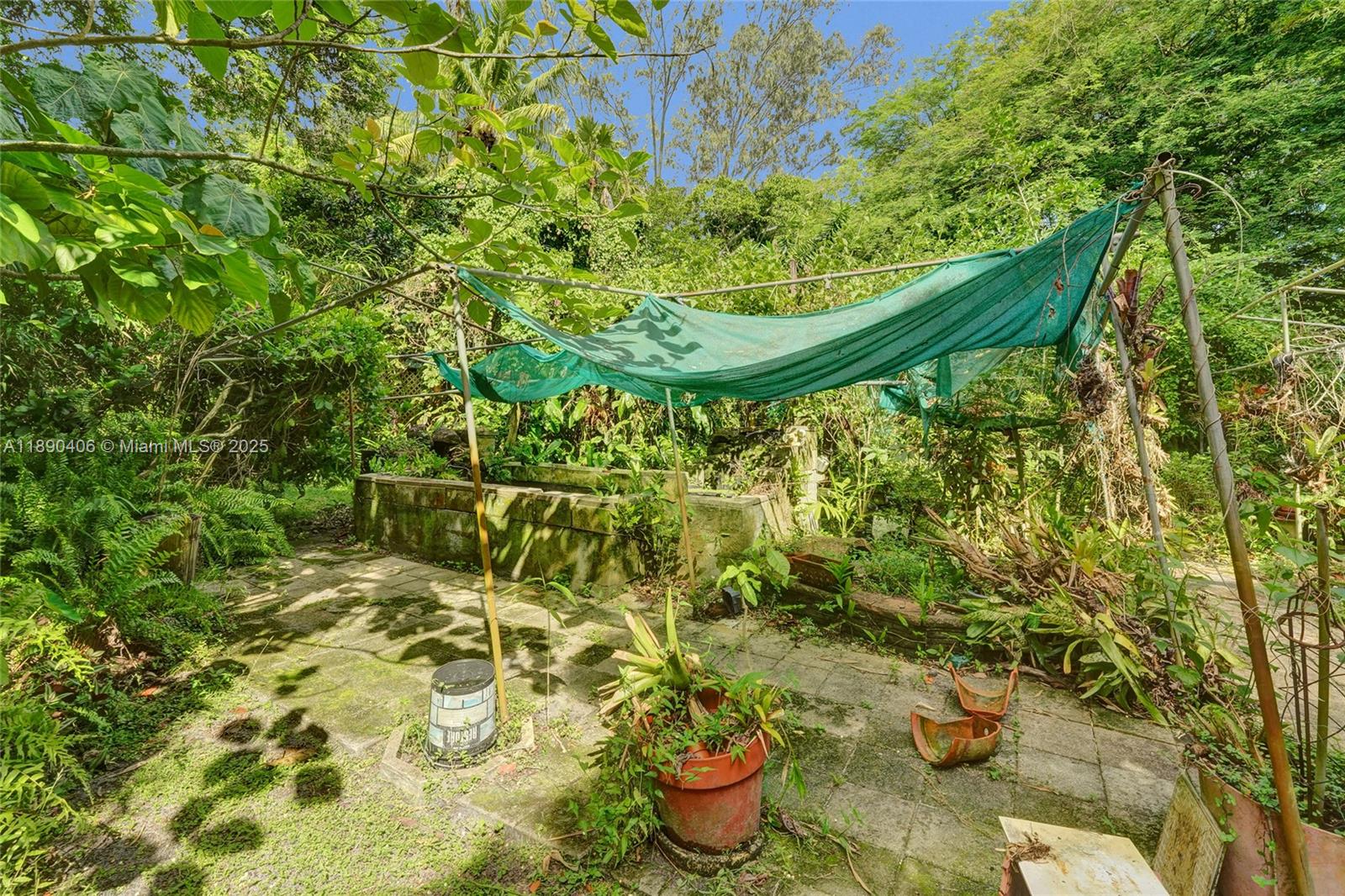 PLANTATION - Residential