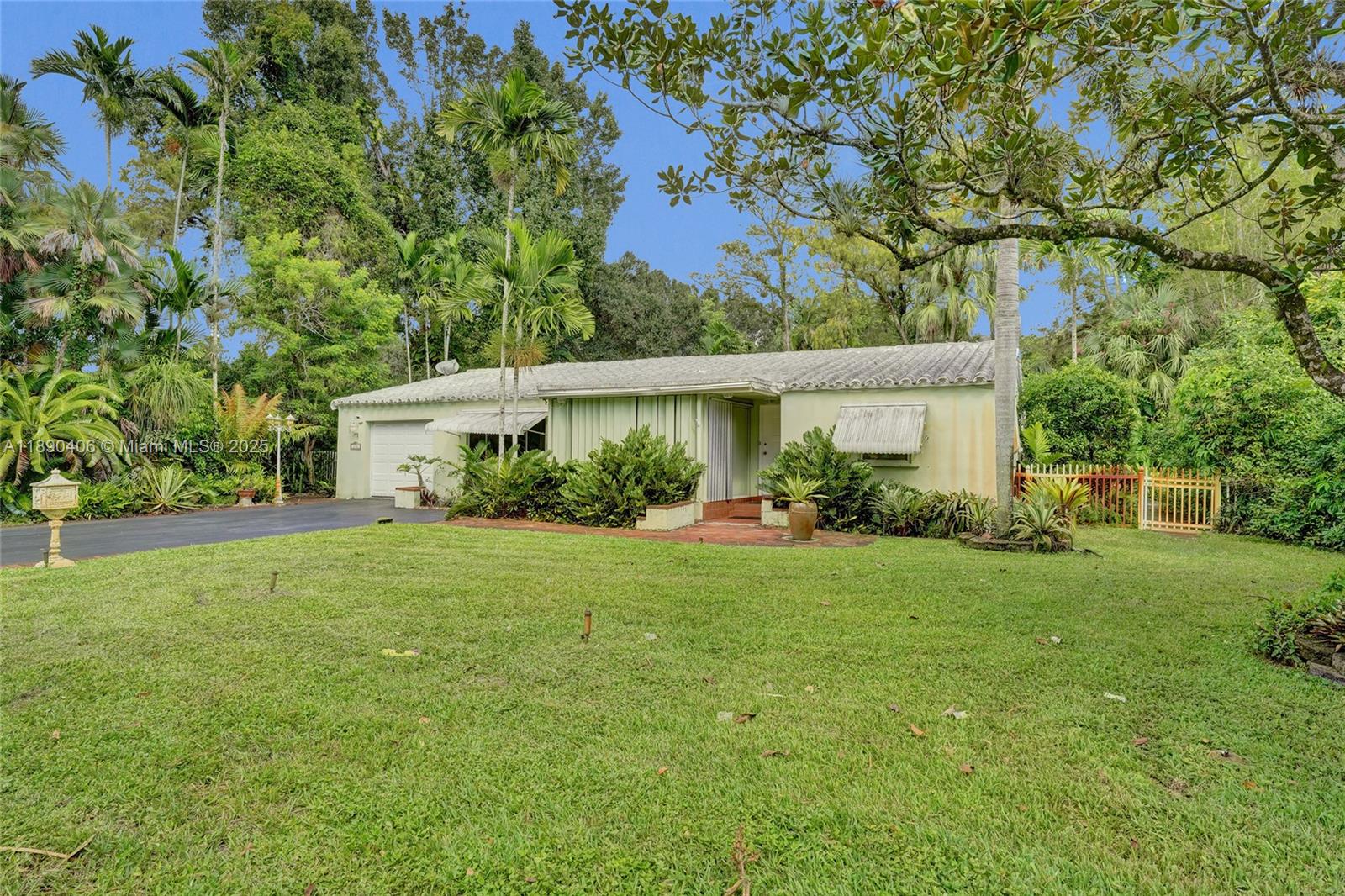 PLANTATION - Residential