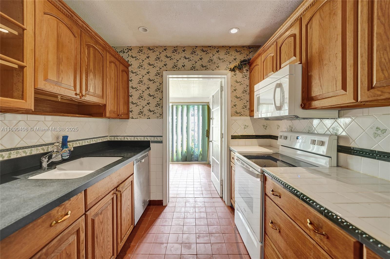 PLANTATION - Residential