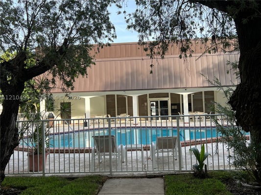 500 NE 2ND ST APT 210, DANIA, FL 33004 - Image ba2ba671bd0a3d50a87e747ec39e3afa/4261238520