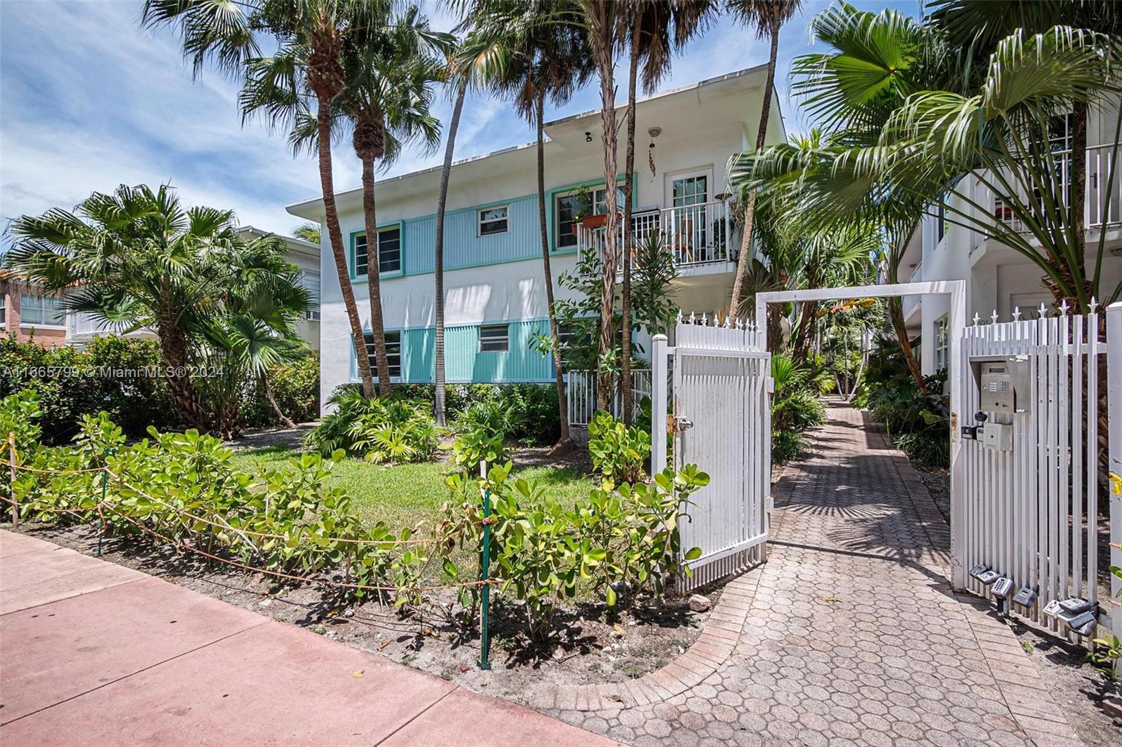 MERIDIAN COURT CONDO - Residential